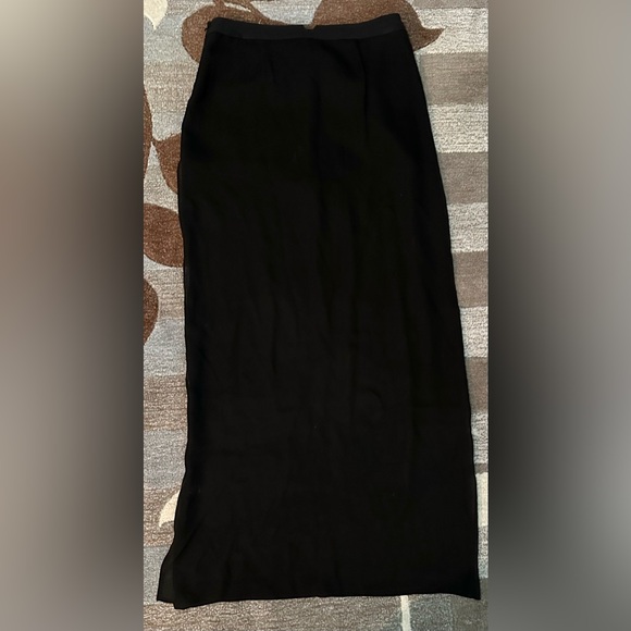 BCBGMaxAzria Beshoy Shorts w Silk Chiffon Maxi Overlay w Front Slit & Zip Shorts - Picture 7 of 12